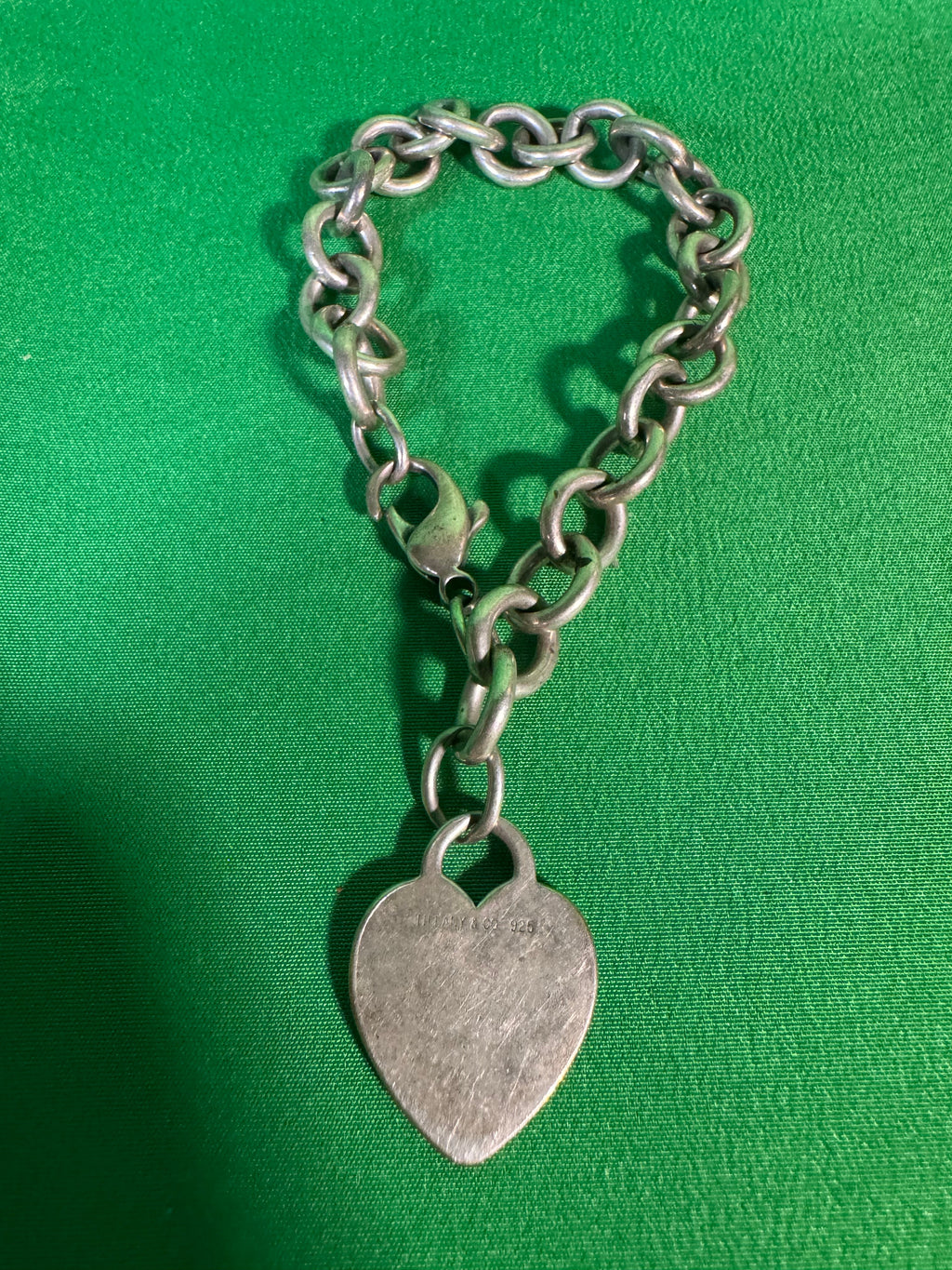 Bracelet laid flat