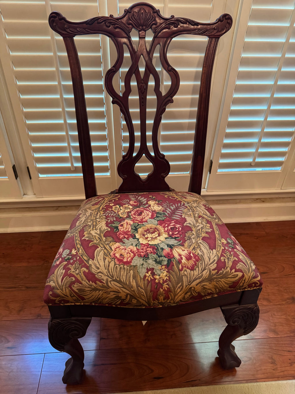 Chippendale-style dining chair with pierced splat and floral upholstered seat