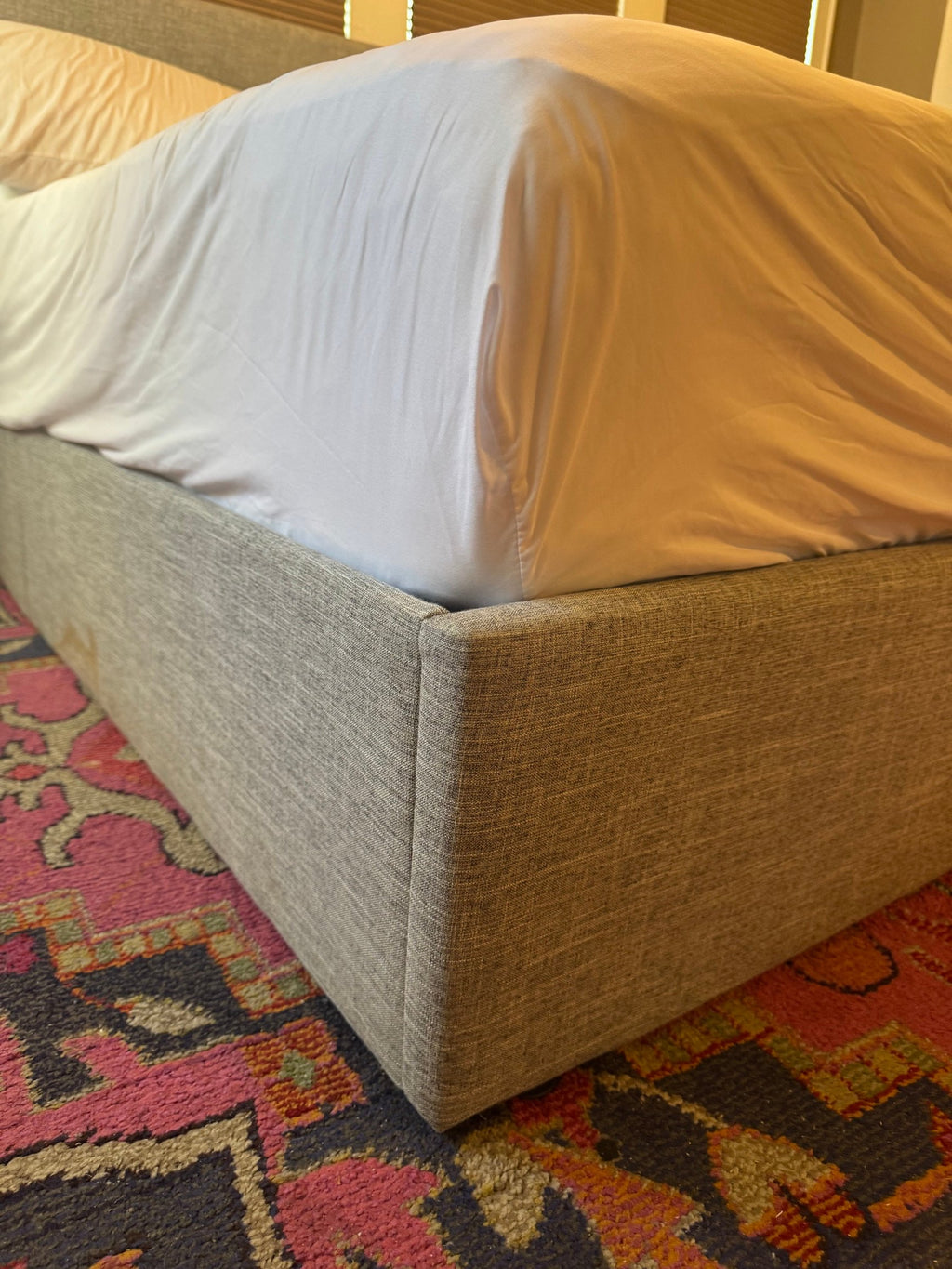 Side of the upholstered frame