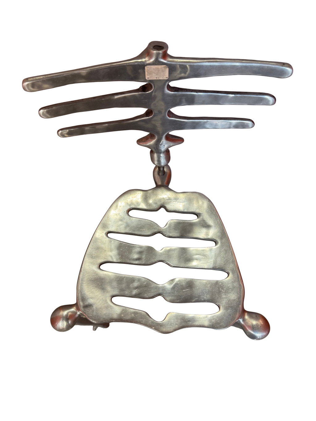 Top of the slotted pelvis-shaped seat and back