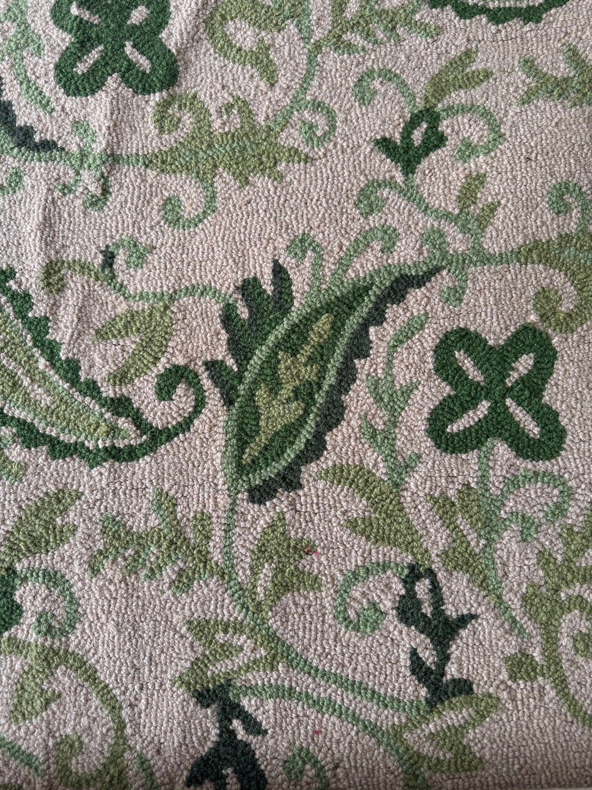 Ballard Designs Verti Paisley Handtufted Wool Rug Green 8x10 ft India Unused