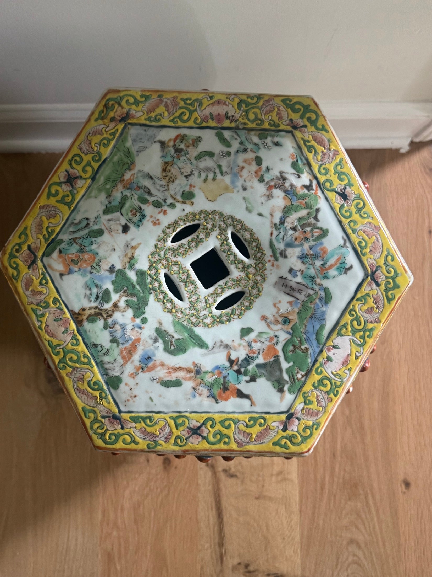 Chinese Famille Rose Hexagonal Porcelain Garden Stool Figural Panels Vintage