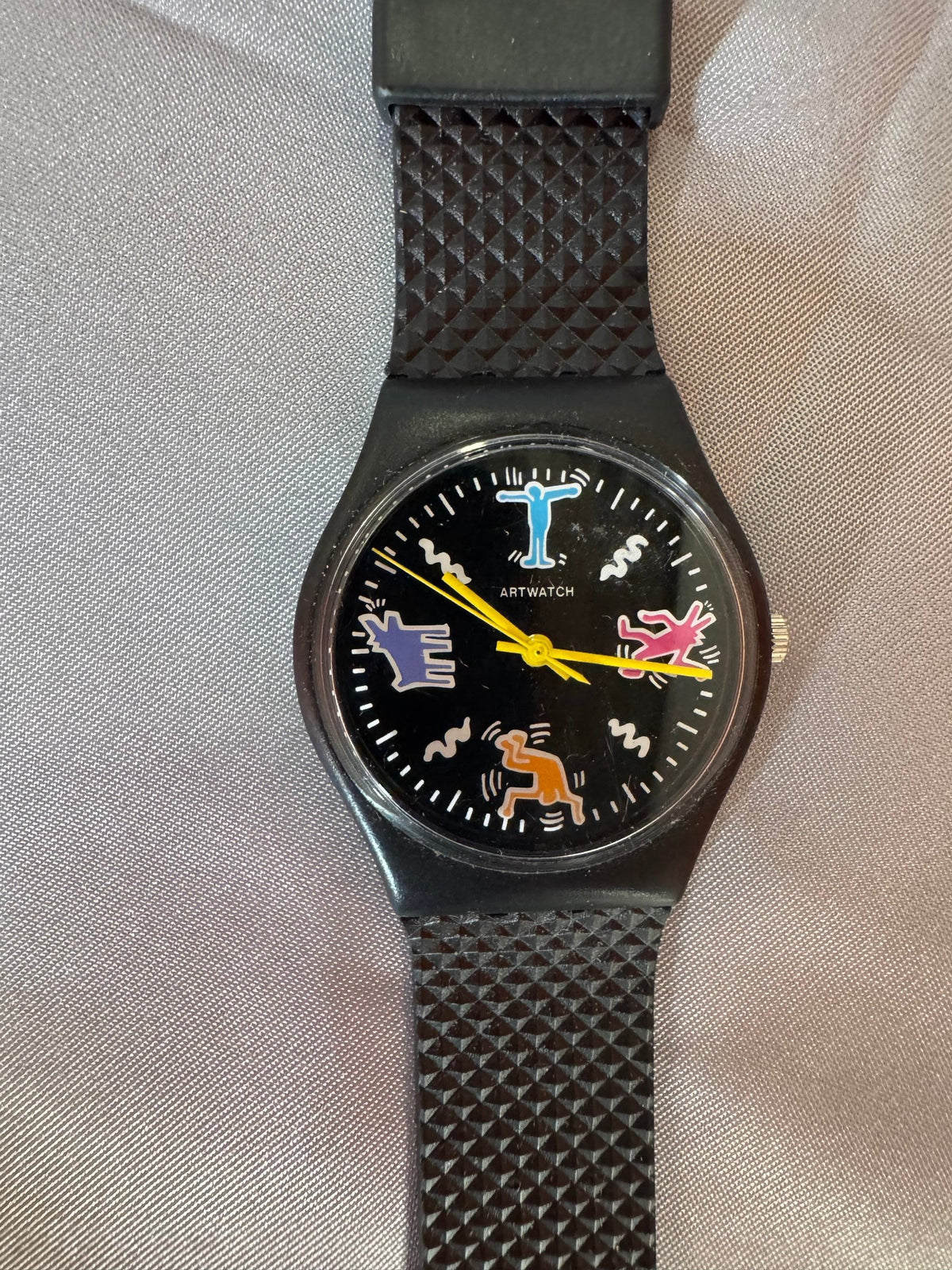 Close view of the colored figure dial