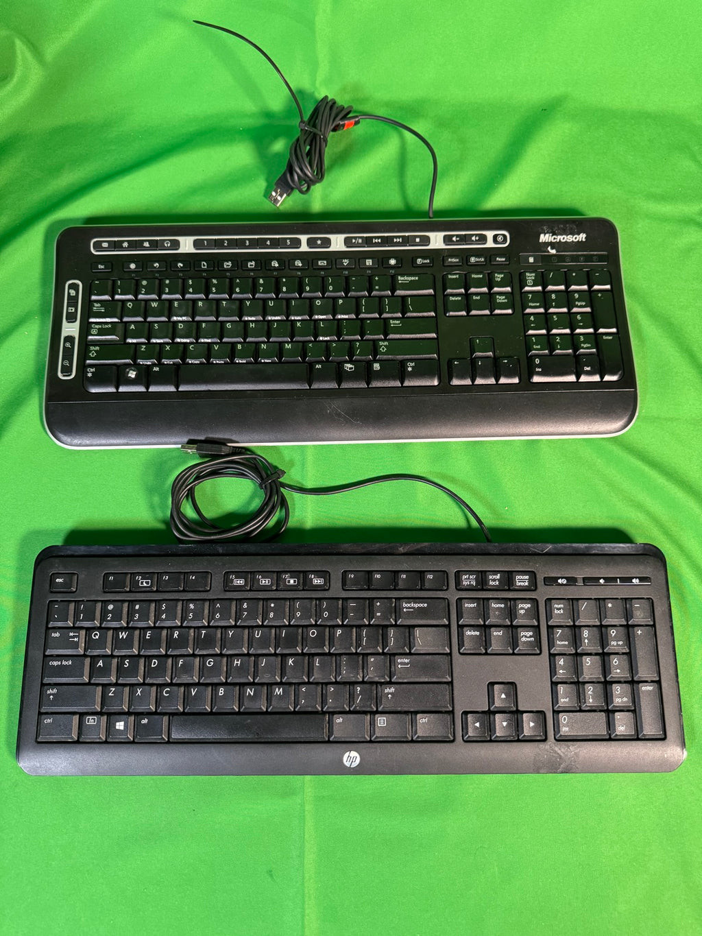 Apple A1048 Pro Keyboard x4, Microsoft & HP Wired Keyboard Lot of 6