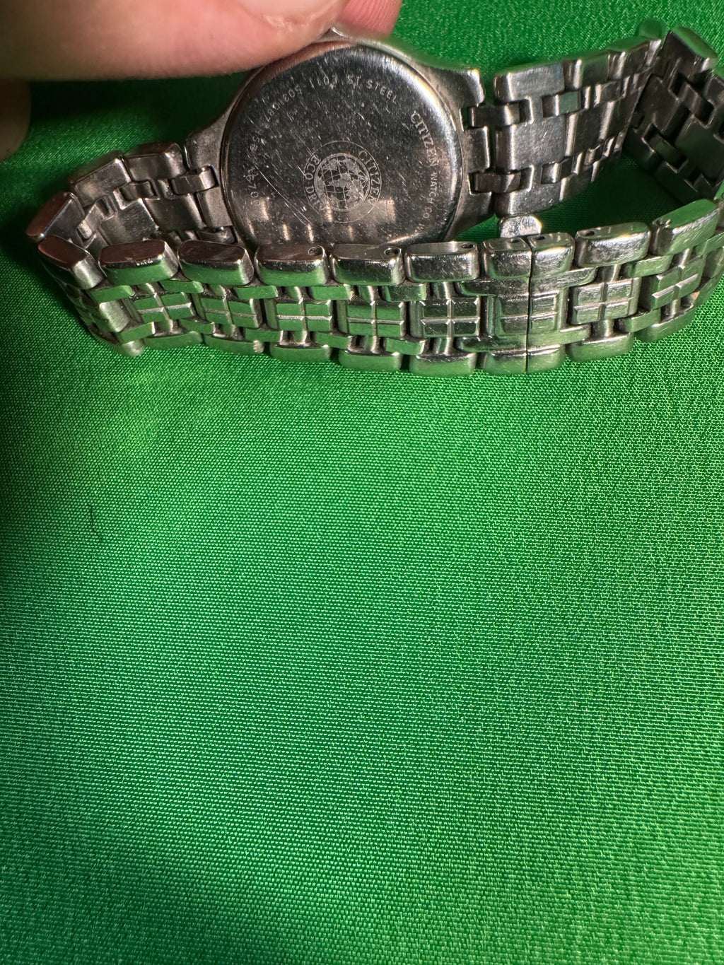 Citizen Eco-Drive Ladies Wristwatch Crystal Bezel