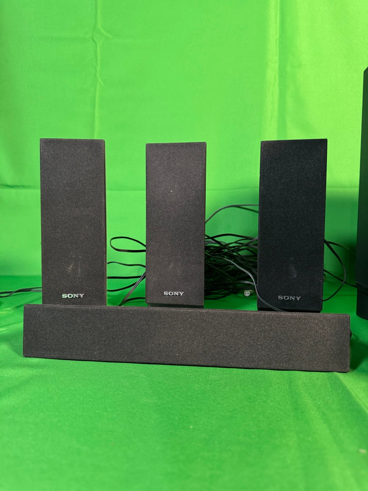 Sony 5.1 Speaker System 4x SS-TSB101 SS-CTB101 Center SS-WSB101 Sub