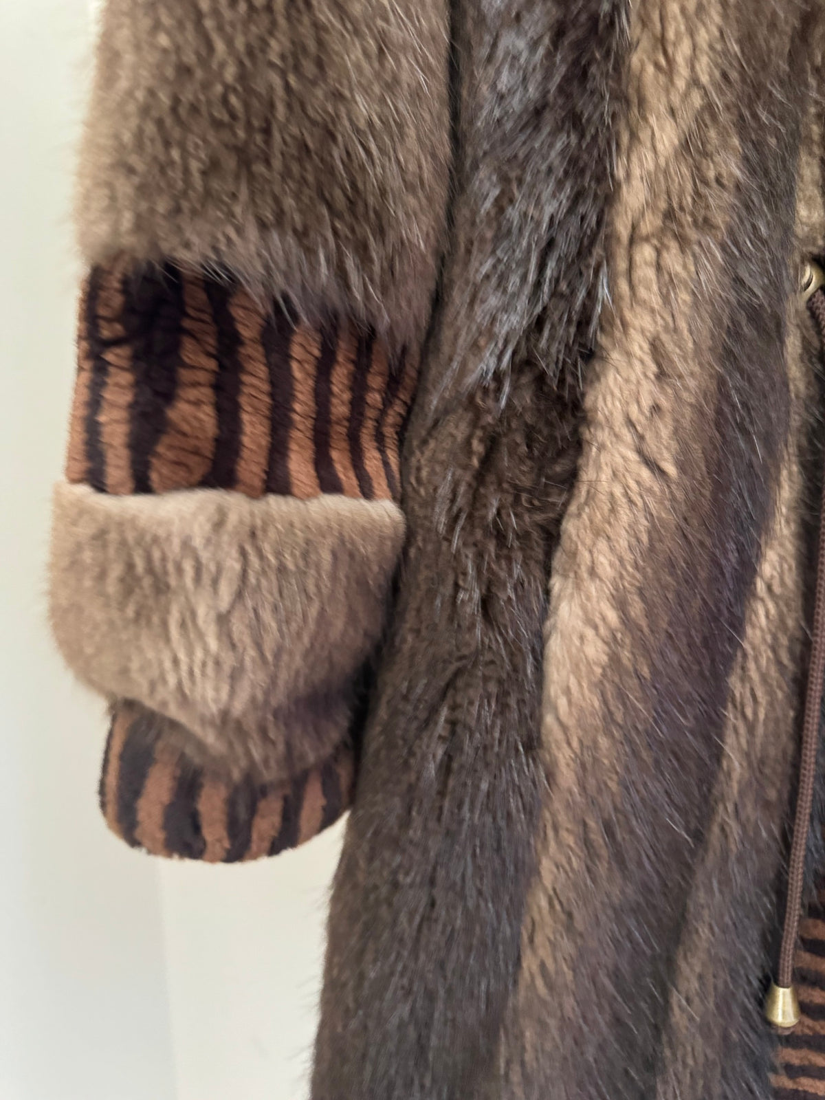 Vintage Beaver Fur Coat Large Let-Out Pelt Construction Patterned Satin Lining Made in Canada