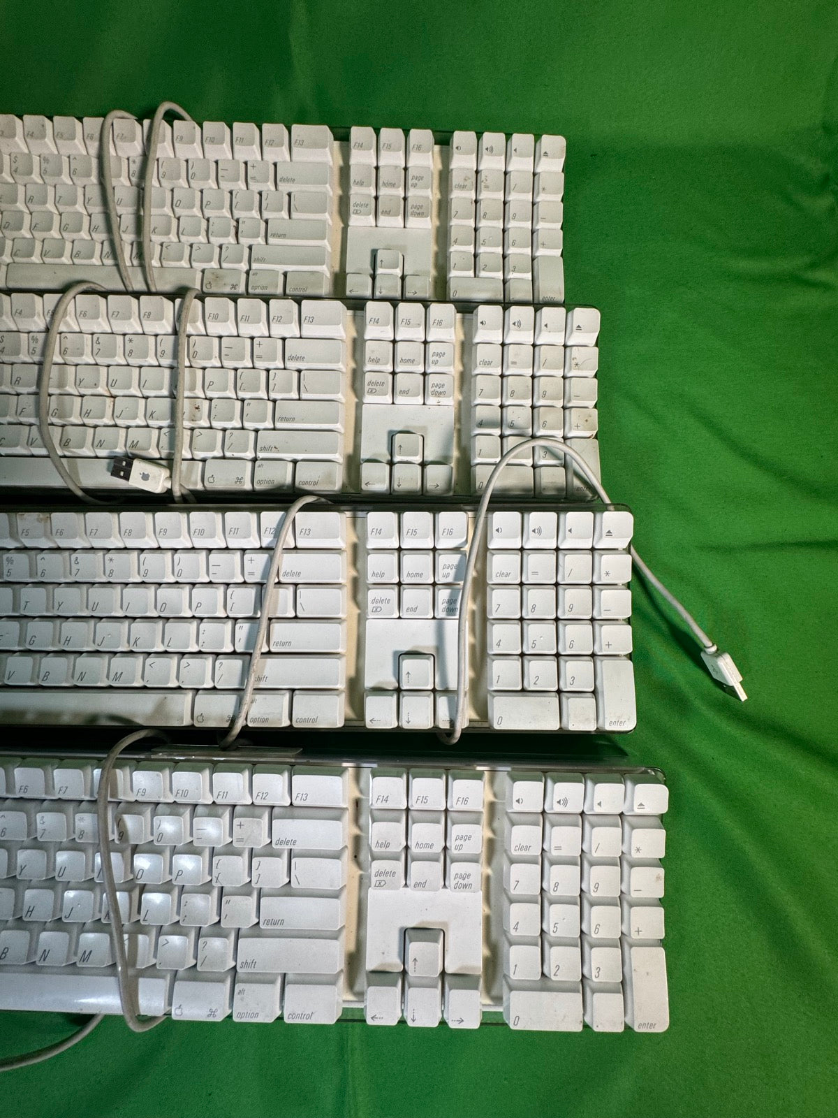 Apple A1048 Pro Keyboard x4, Microsoft & HP Wired Keyboard Lot of 6