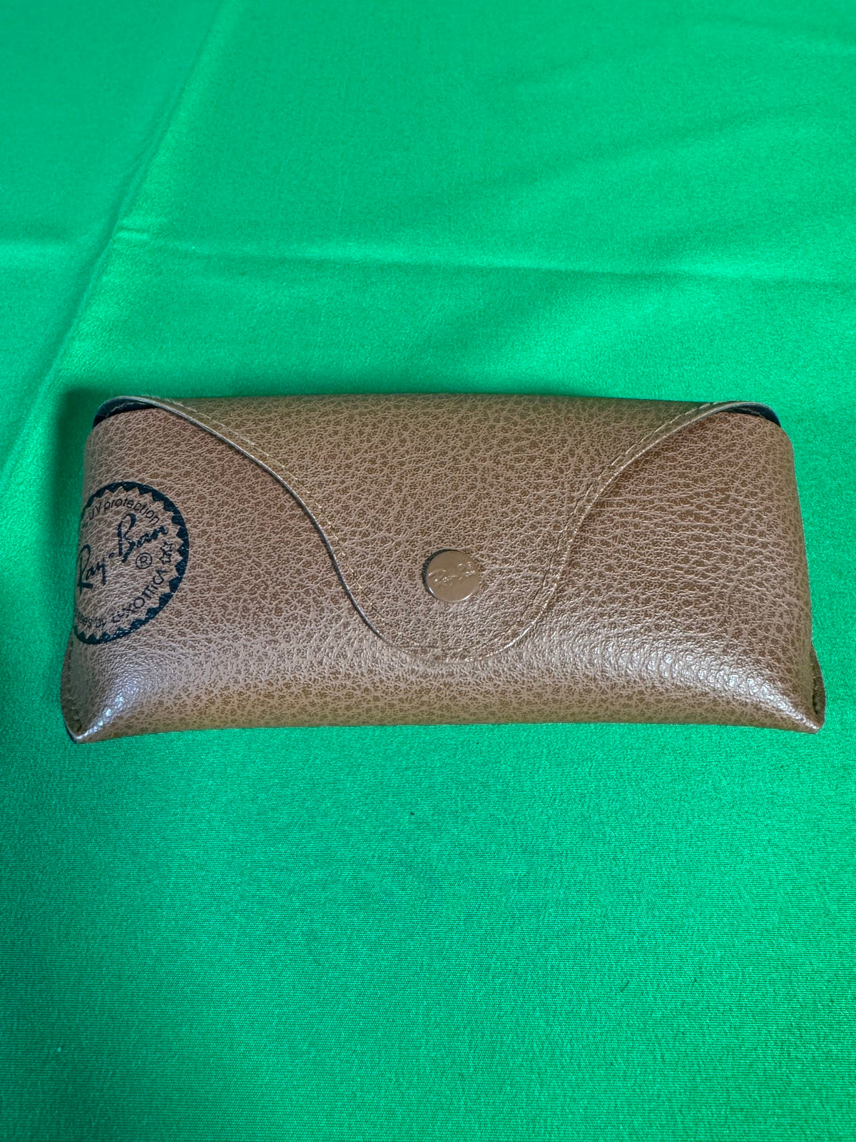 Ray-Ban Aviator Sunglasses with Case