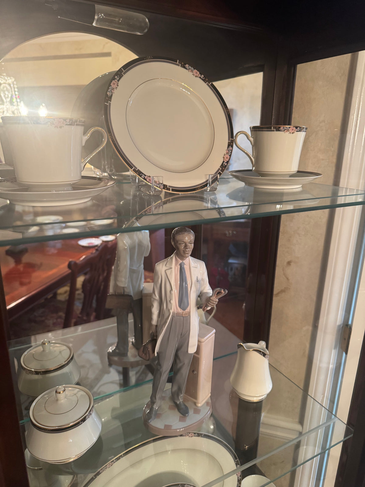 Lladró African American Doctor Figurine No. 5947, White Coat, Porcelain