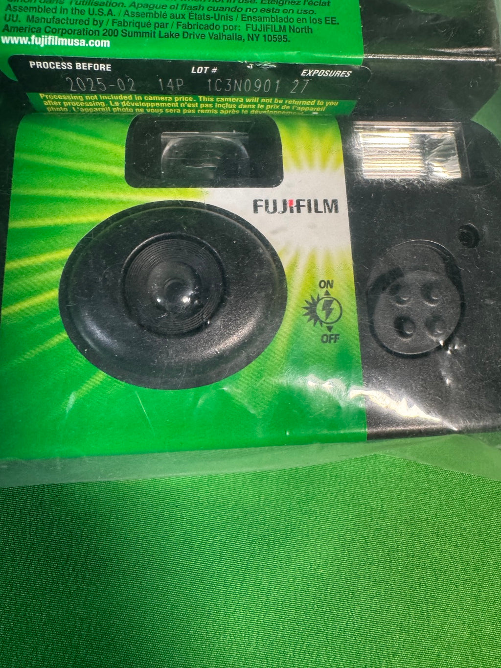 Fujifilm QuickSnap Flash 35mm Disposable Camera 27 Exposures 2-Pack Sealed