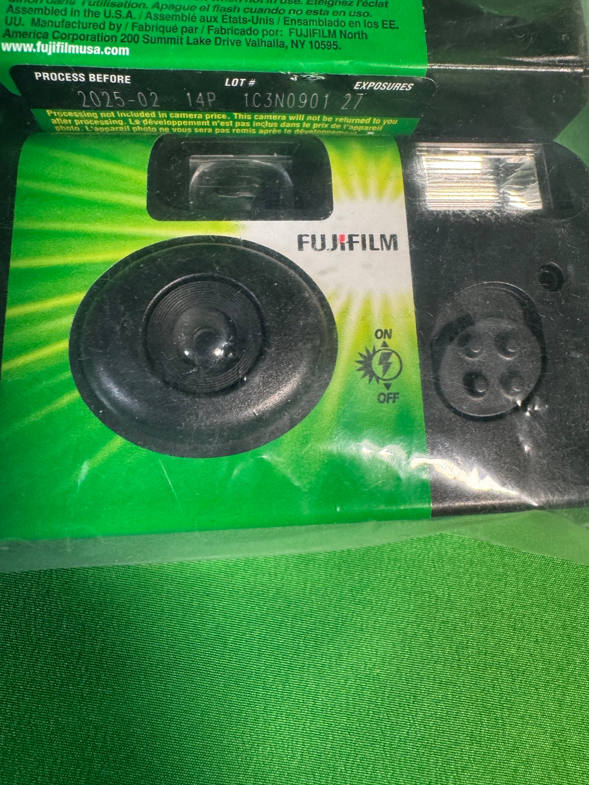 Fujifilm QuickSnap Flash 35mm Disposable Camera 27 Exposures 2-Pack Sealed