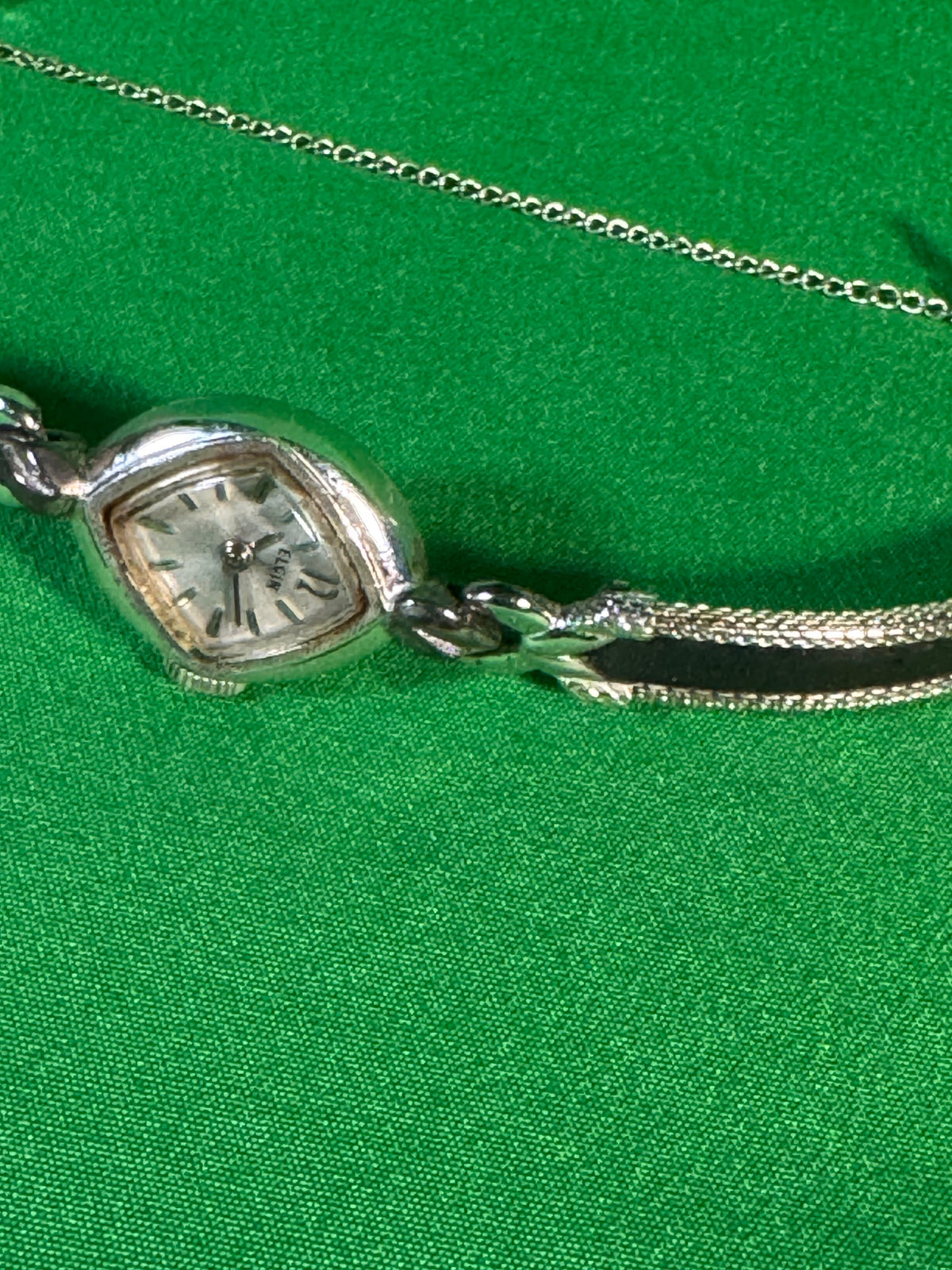 Elgin Ladies Wristwatch White Metal Stone Set Shoulders Mesh Bracelet — detail view 1