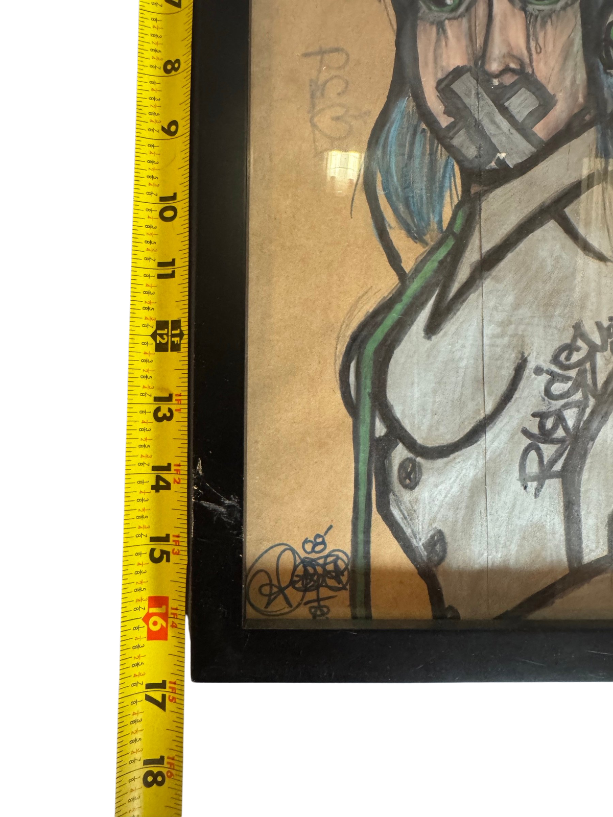 Drawing with tape measure for size