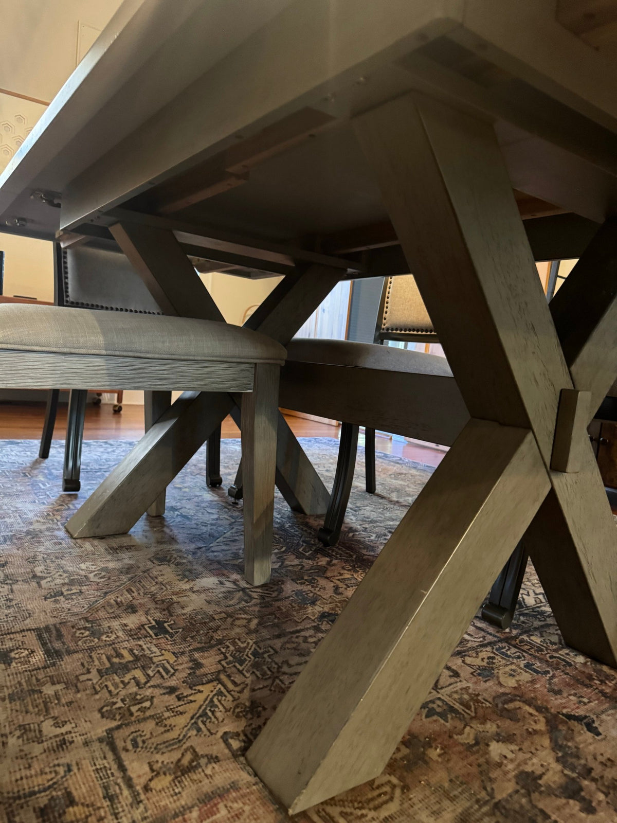 Side view of the X-trestle base