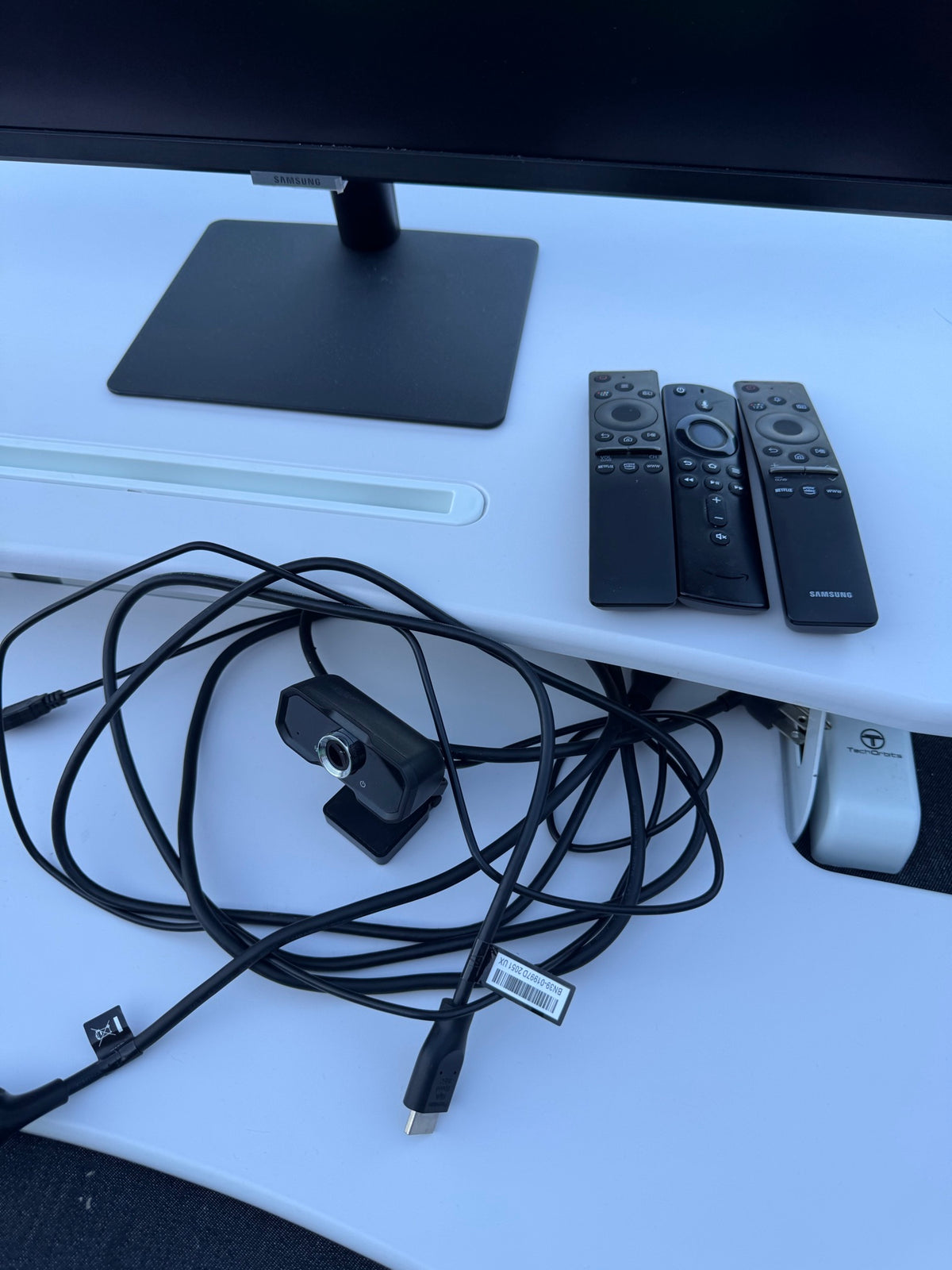 Samsung M7 S32AM70GUN 32in 4K UHD Smart Monitor Black HDR10 USB-C Very Good