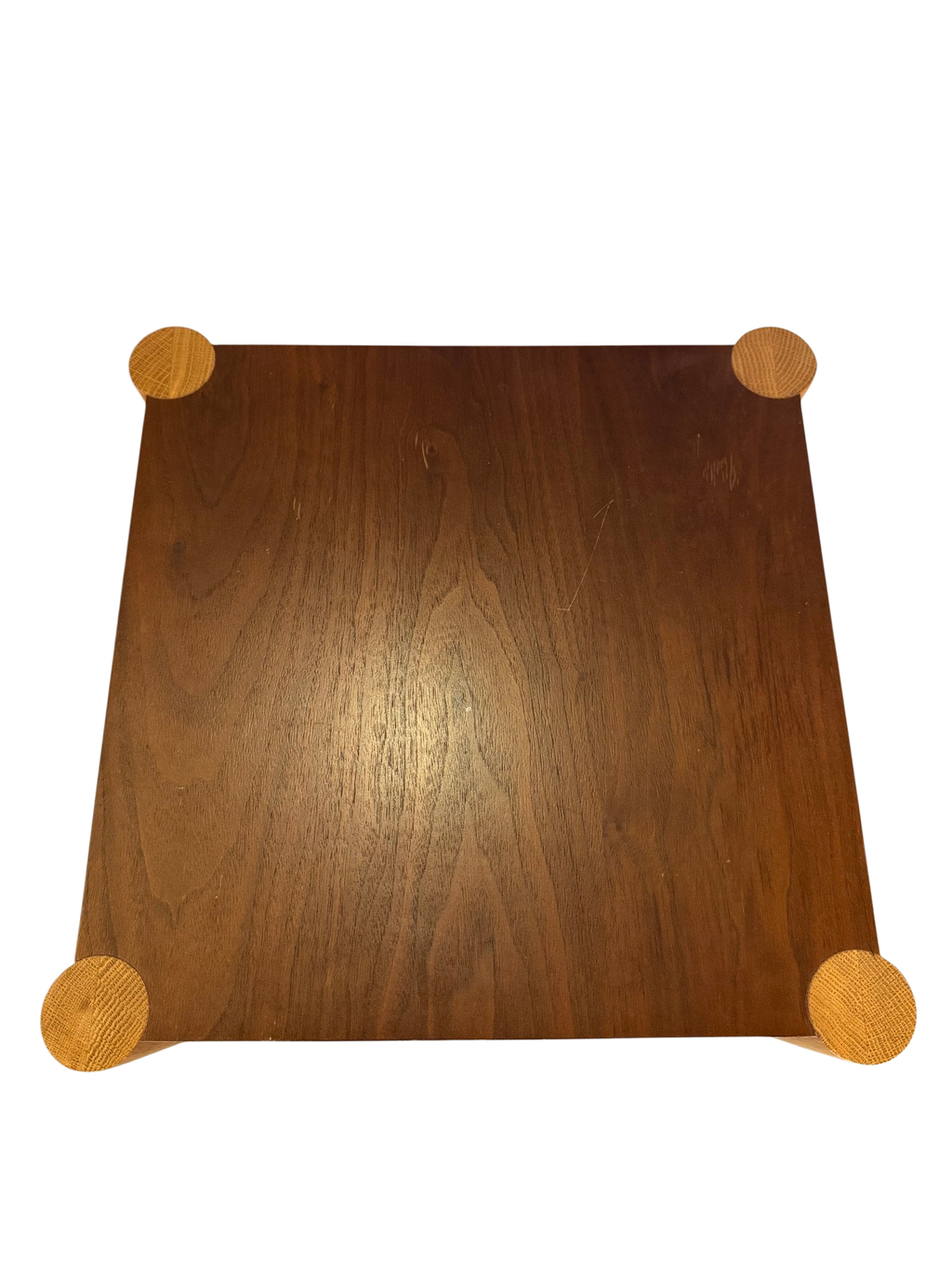 Top of the side table seen from above
