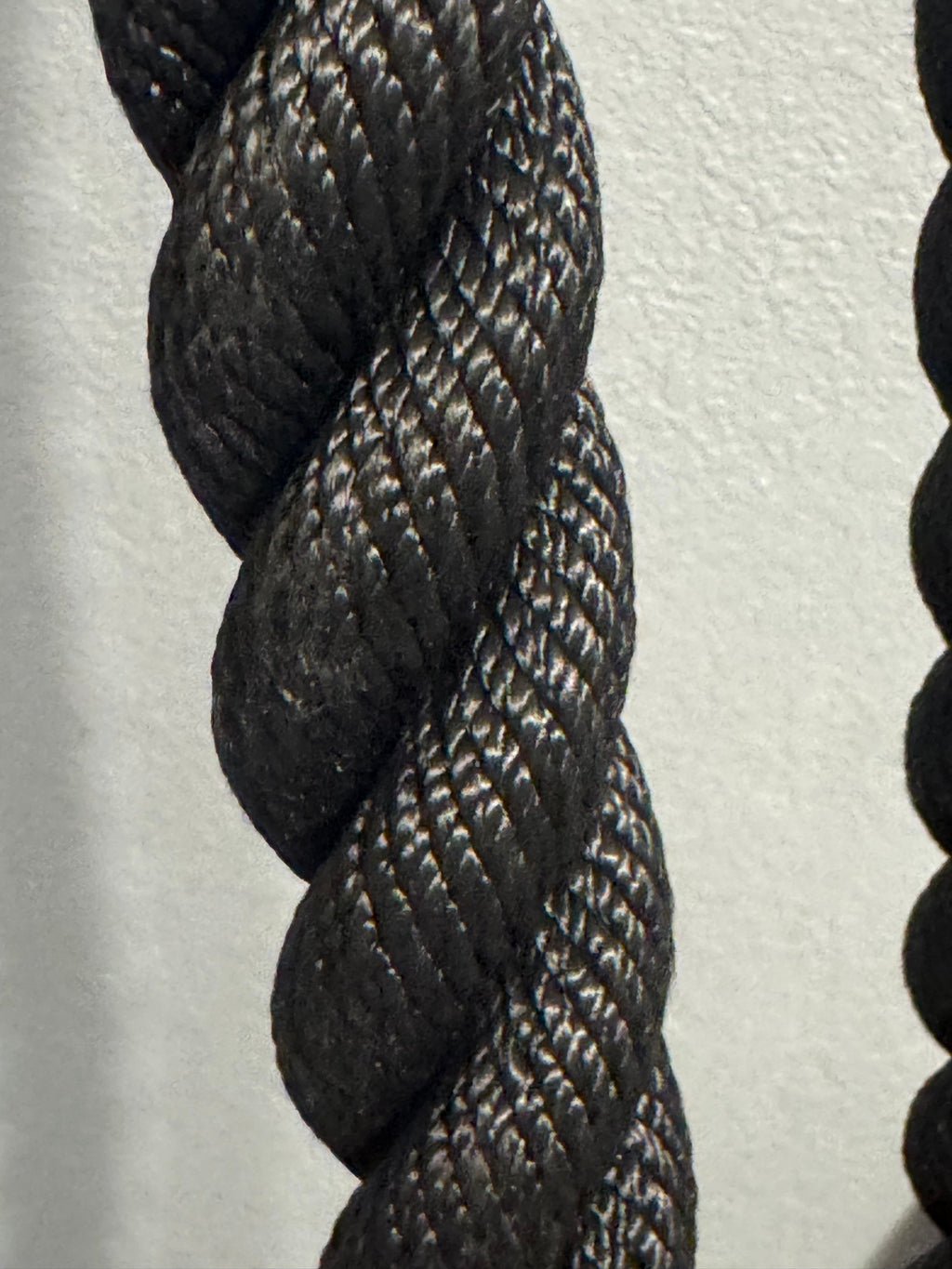 Close view of the battle rope weave