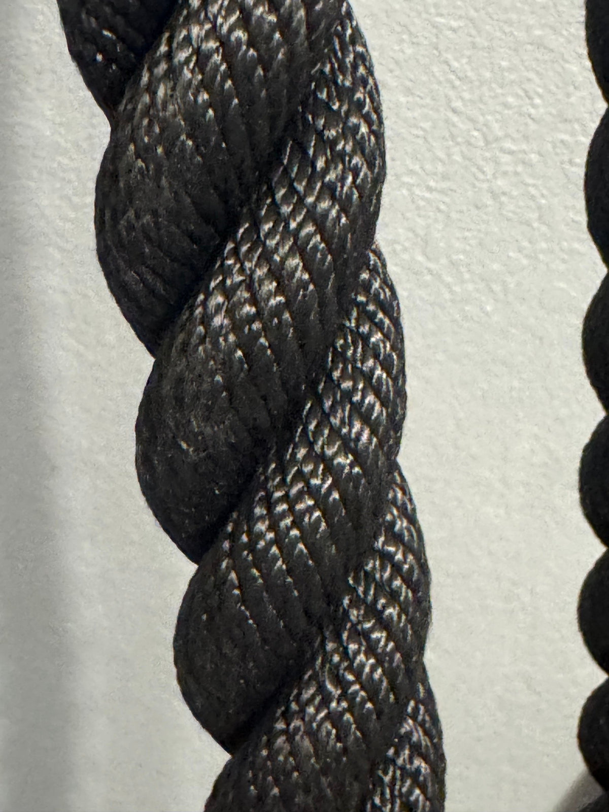Close view of the battle rope weave
