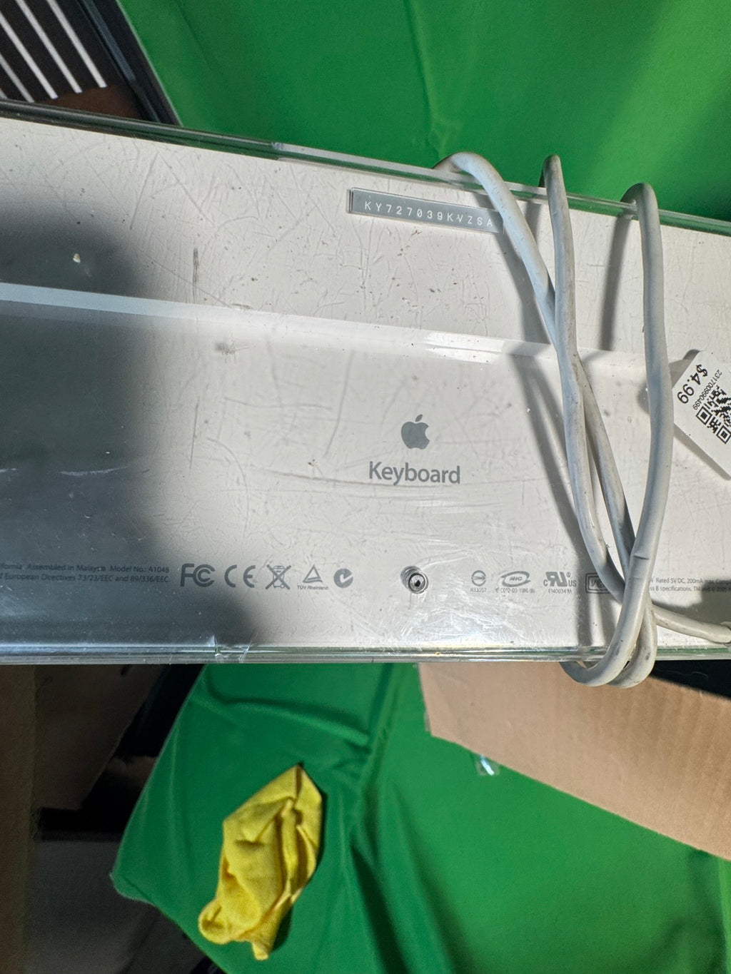 Apple A1048 Pro Keyboard x4, Microsoft & HP Wired Keyboard Lot of 6