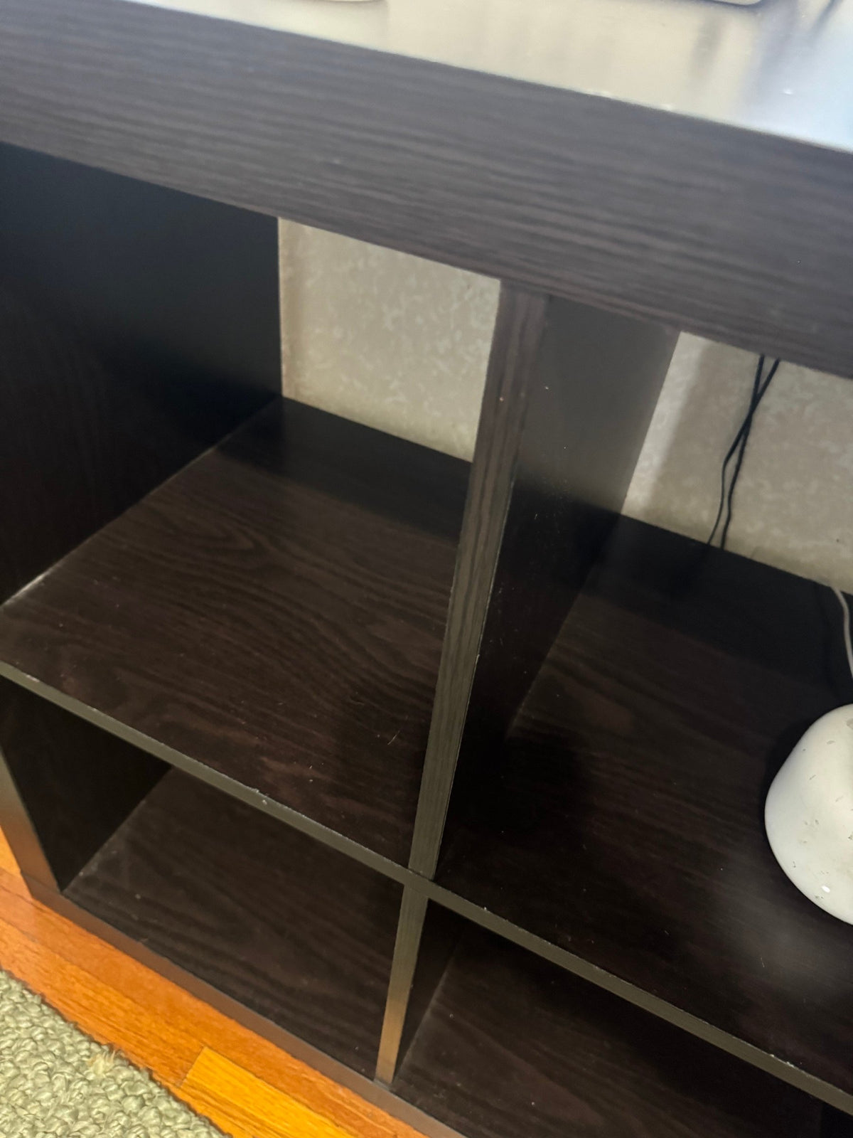 Close view of the cubes and finish