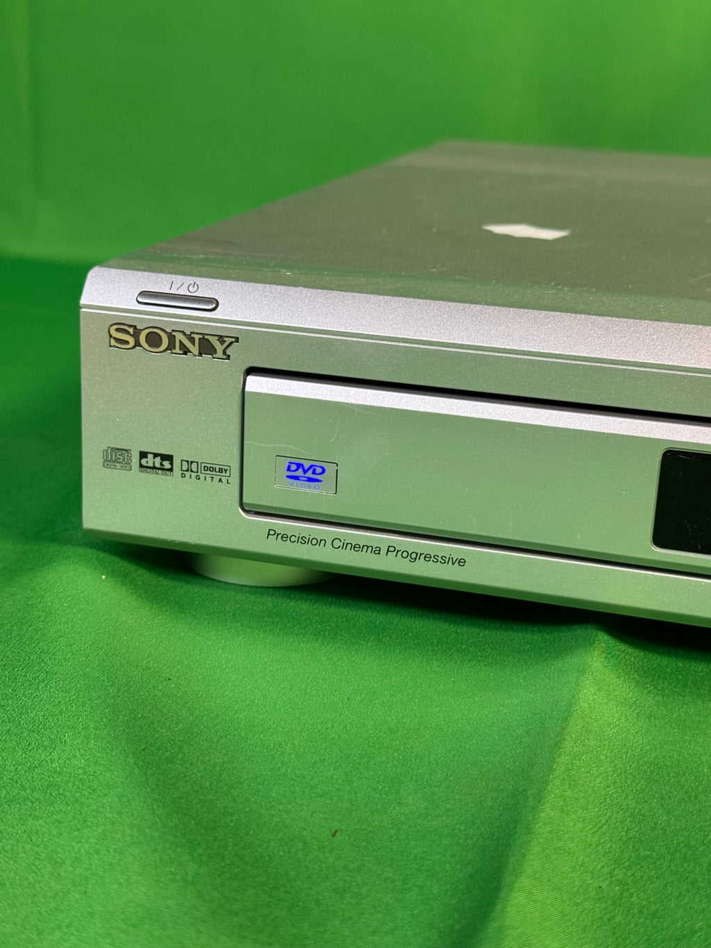 Sony DVP-NC60P 5-Disc DVD/CD Changer Progressive Scan Silver