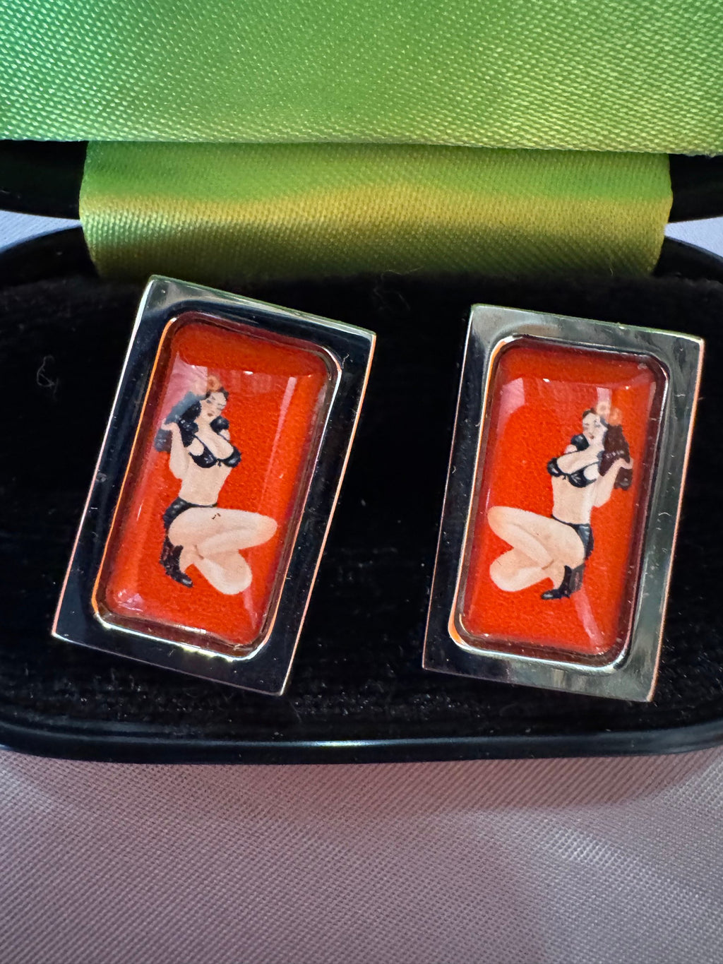Close view of the cufflinks