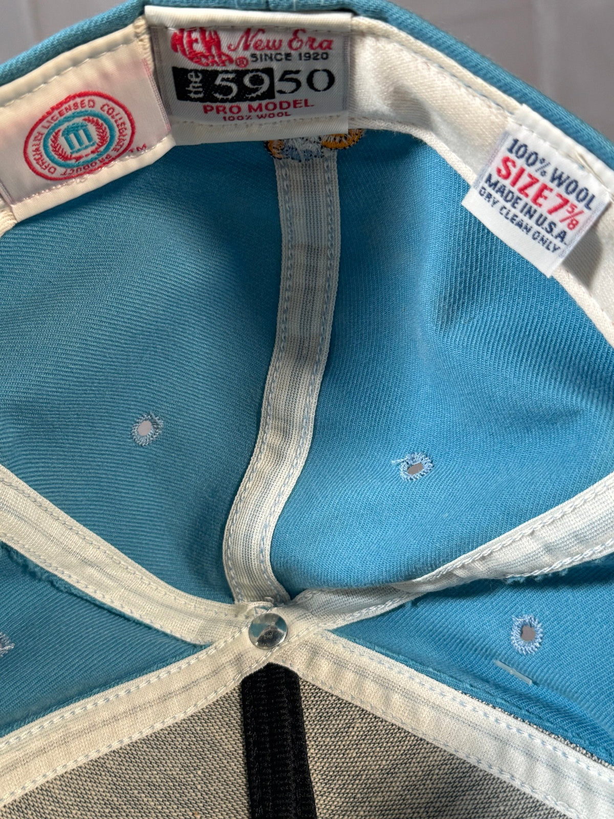 Vintage New Era 59FIFTY Pro Model UNC Tar Heels Fitted Cap 7 5/8, Signed